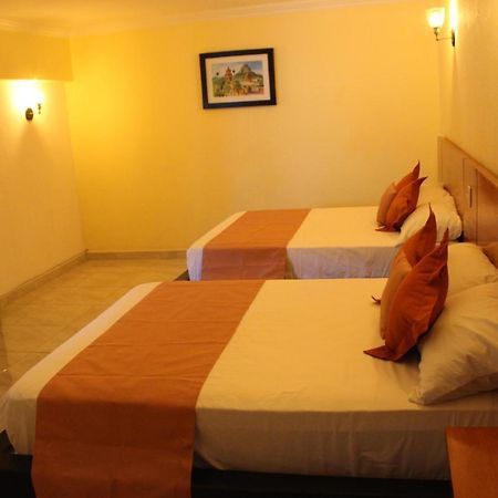 Hotel Boutique Rosa De Lima Santa Rosa de Jauregui Buitenkant foto