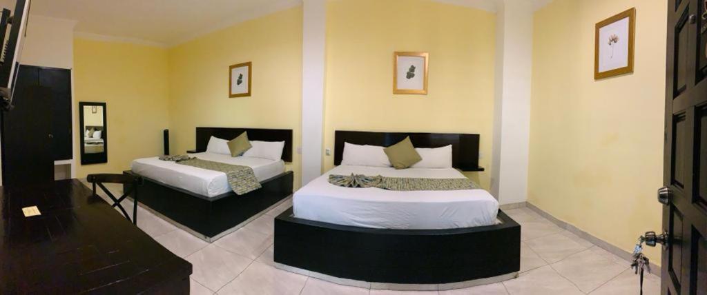 Hotel Boutique Rosa De Lima Santa Rosa de Jauregui Buitenkant foto