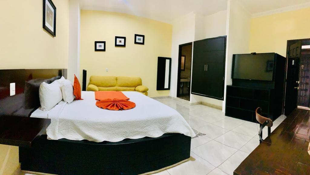 Hotel Boutique Rosa De Lima Santa Rosa de Jauregui Buitenkant foto